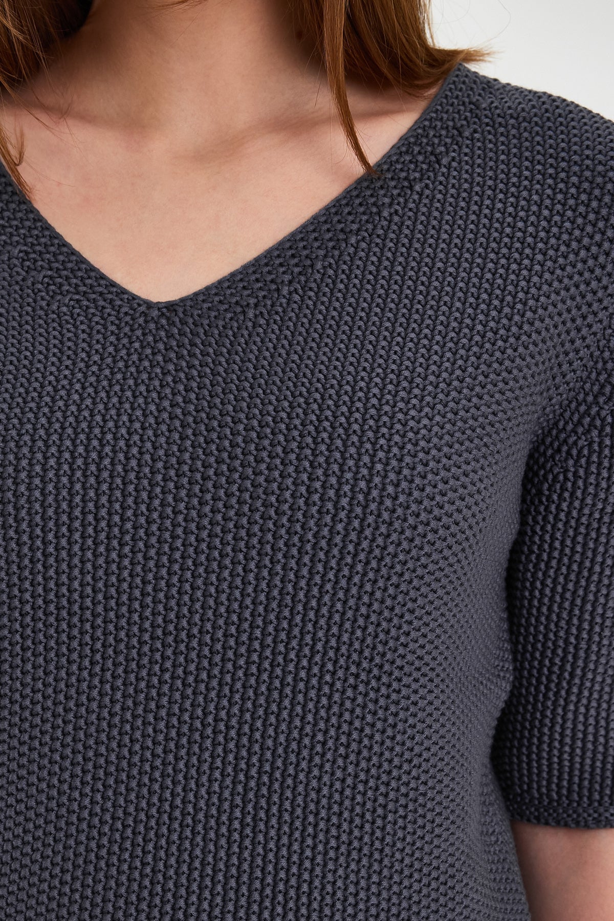 Anthracite V Neck Half Sleeve Pullover