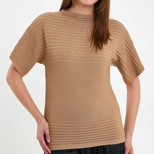 Camel Half Sleeve Pullover