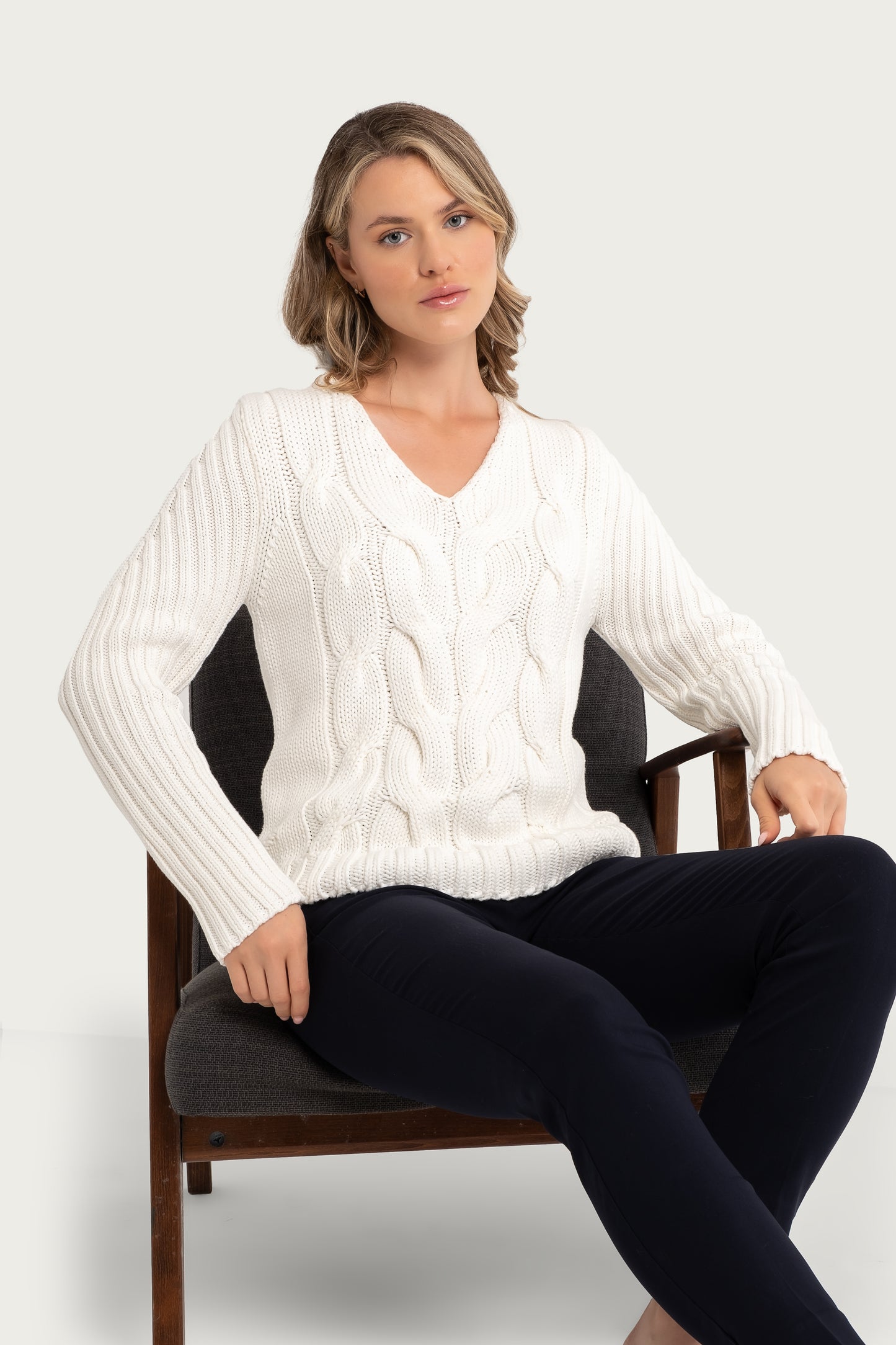 Ecru Long Sleeve V-Neck Pullover